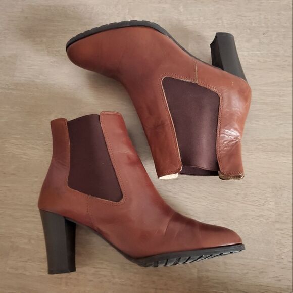 Amalfi by Rangoni Brown Ankle Boot Heels Size 7.5M - Picture 1 of 7